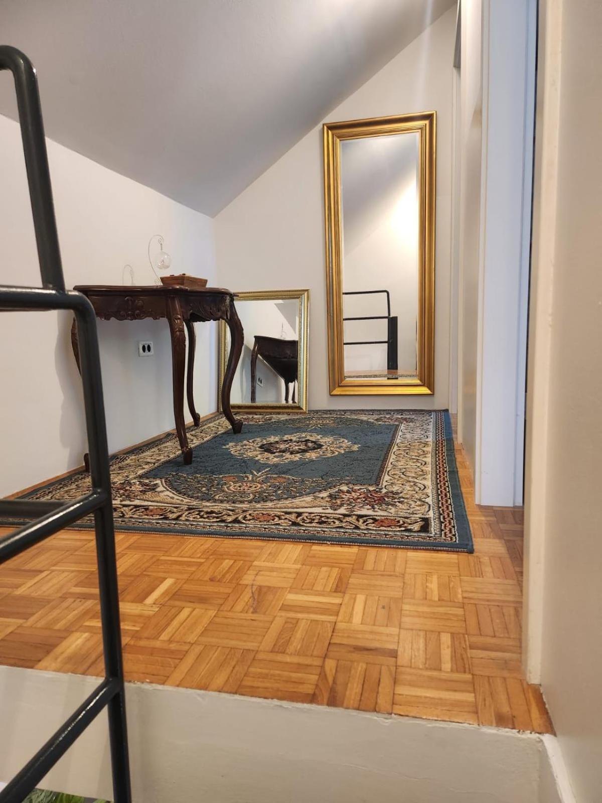 Avrora House Free Parking In Old Town Appartement Ljubljana Buitenkant foto